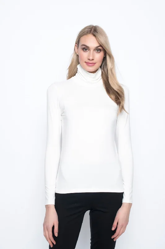 Long sleeve Turtleneck Top