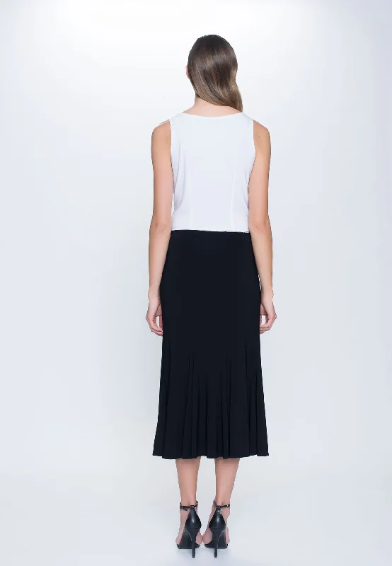 Pull-On Flare Skirt