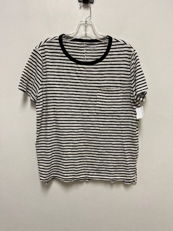 Top Short Sleeve Basic By Old Navy In Striped Pattern, Size: M